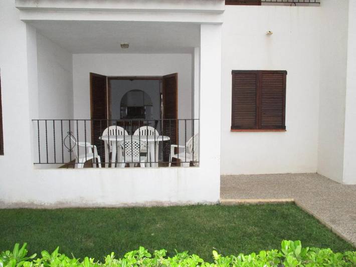 Escapadas de fin de semana para 5 personas, con jardín además de piscina y terraza en La Manga