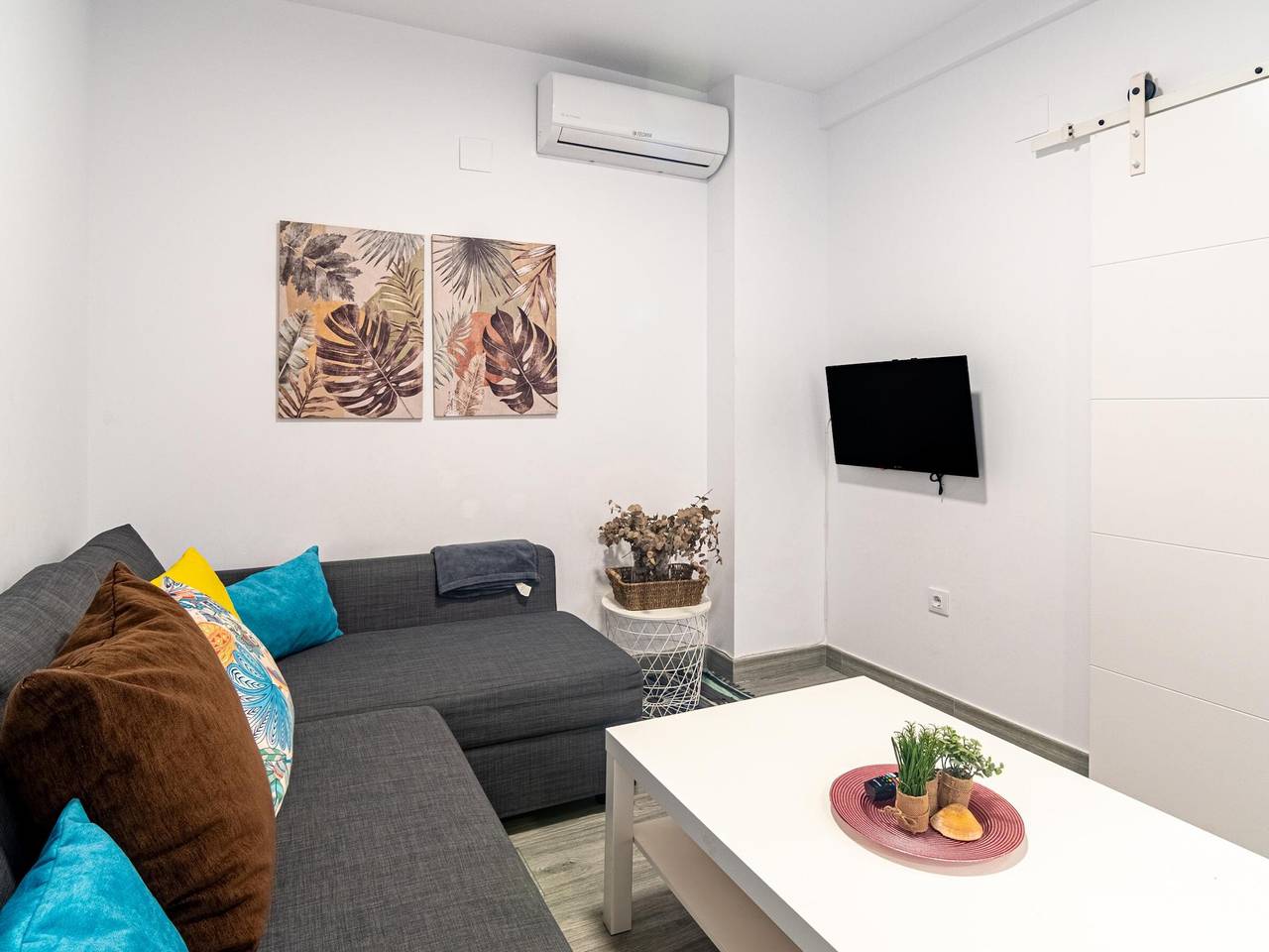 Entire apartment, Newly Inaugurated Apartment with Private Parking in Central Córdoba in Córdoba (City), Cordoba