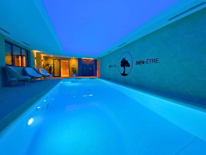 Hôtel pour 2 personnes, avec jardin et piscine ainsi que jacuzzi et sauna à Lécousse - 2