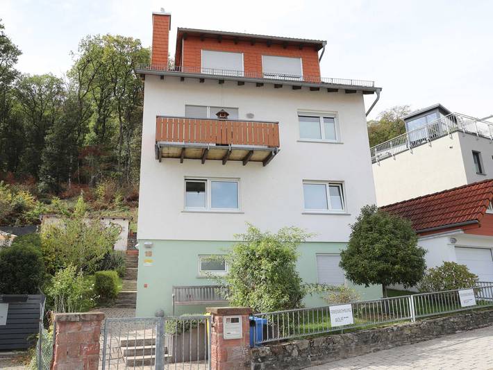 Ganze Ferienwohnung, Ferienwohnung Wolff *** - Ferienwohnung Wolff, 3 Zimmer, mit Terrasse, max. 6 Personen in Kelkheim (Taunus), Main-Taunus-Kreis