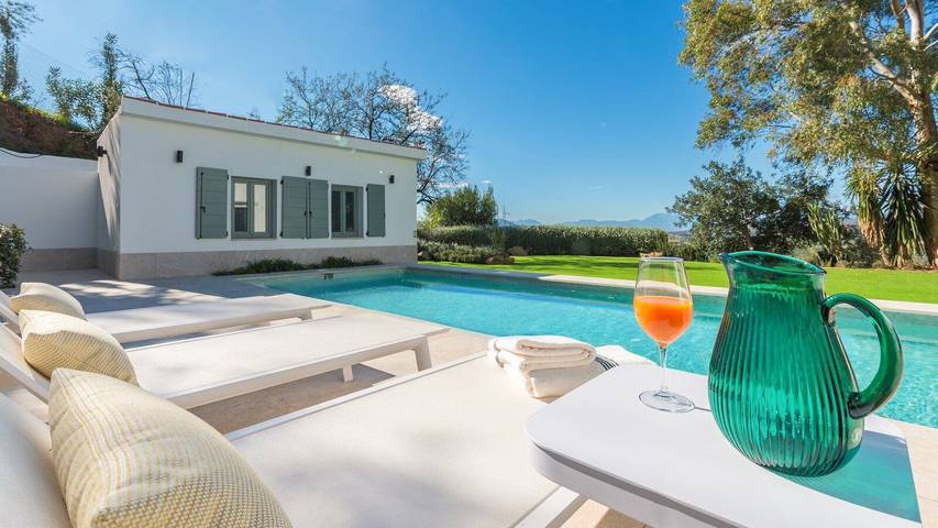 Finca für 4 Personen, mit Pool und Balkon/Terrasse in Malaga - 2