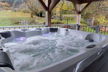 Location de vacances pour 8 personnes, avec jacuzzi et sauna ainsi que jardin et terrasse à Saulxures-sur-Moselotte