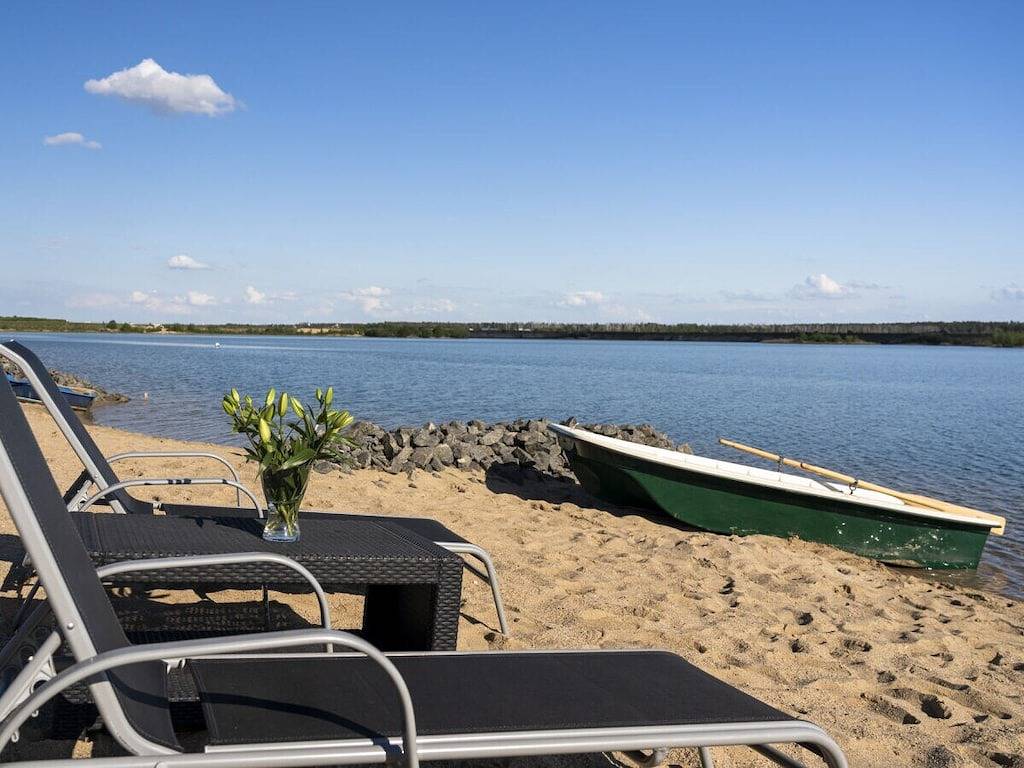 Ferienhaus in Löbnitz mit Schwimmbecken in Löbnitz, Nordsachsen