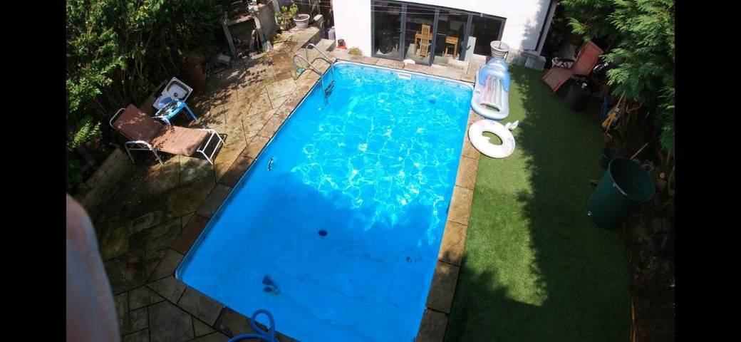 Auberge, avec Jacuzzi ainsi que Jardin et Piscine