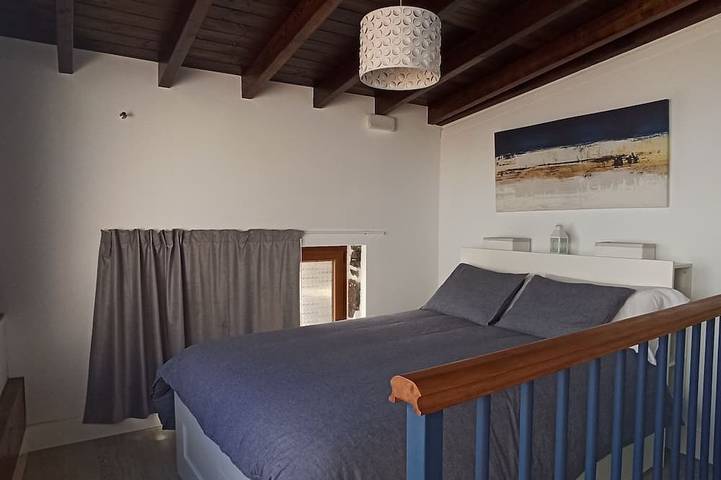 Lodging with spa. Sea/mountain views.15 minutes from Socorro beach. in Realejo Alto, Los Realejos