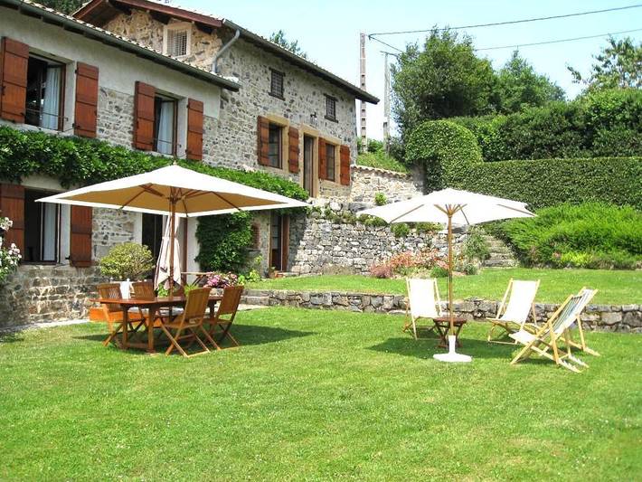 Gîte pour 4 personnes, avec Terrasse ainsi que Jardin et Vue