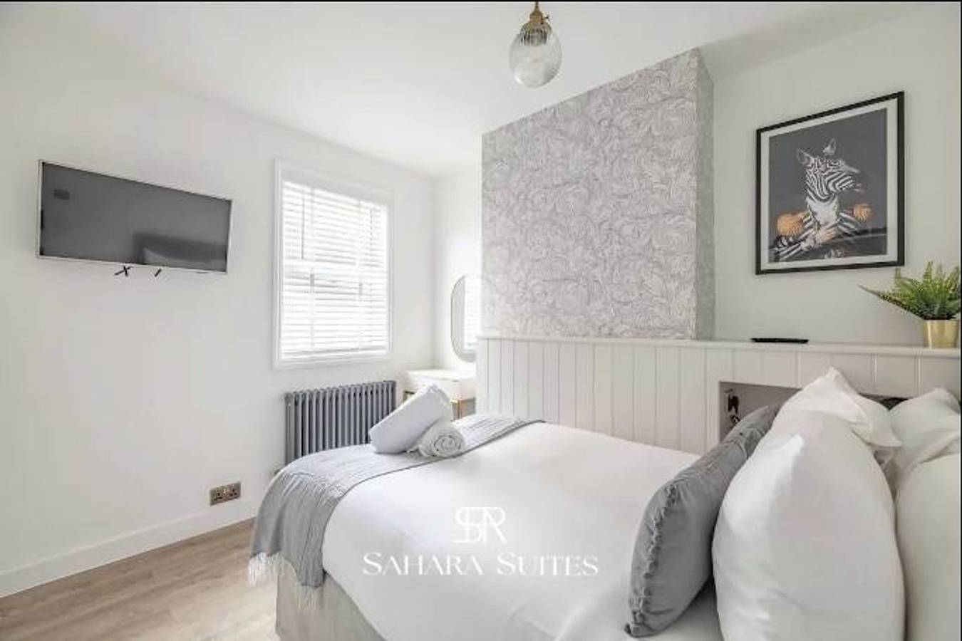 20  Off - Stylish 2Br Home - Windsor Castle   Eton in Windsor, Berkshire