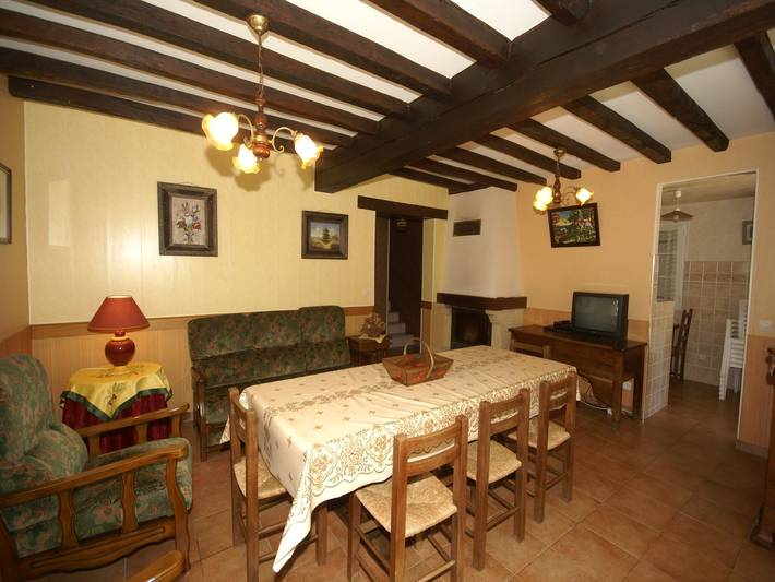 Charmante maison de vacances avec piscine et étang in Faverolles, Vallée de la Loire