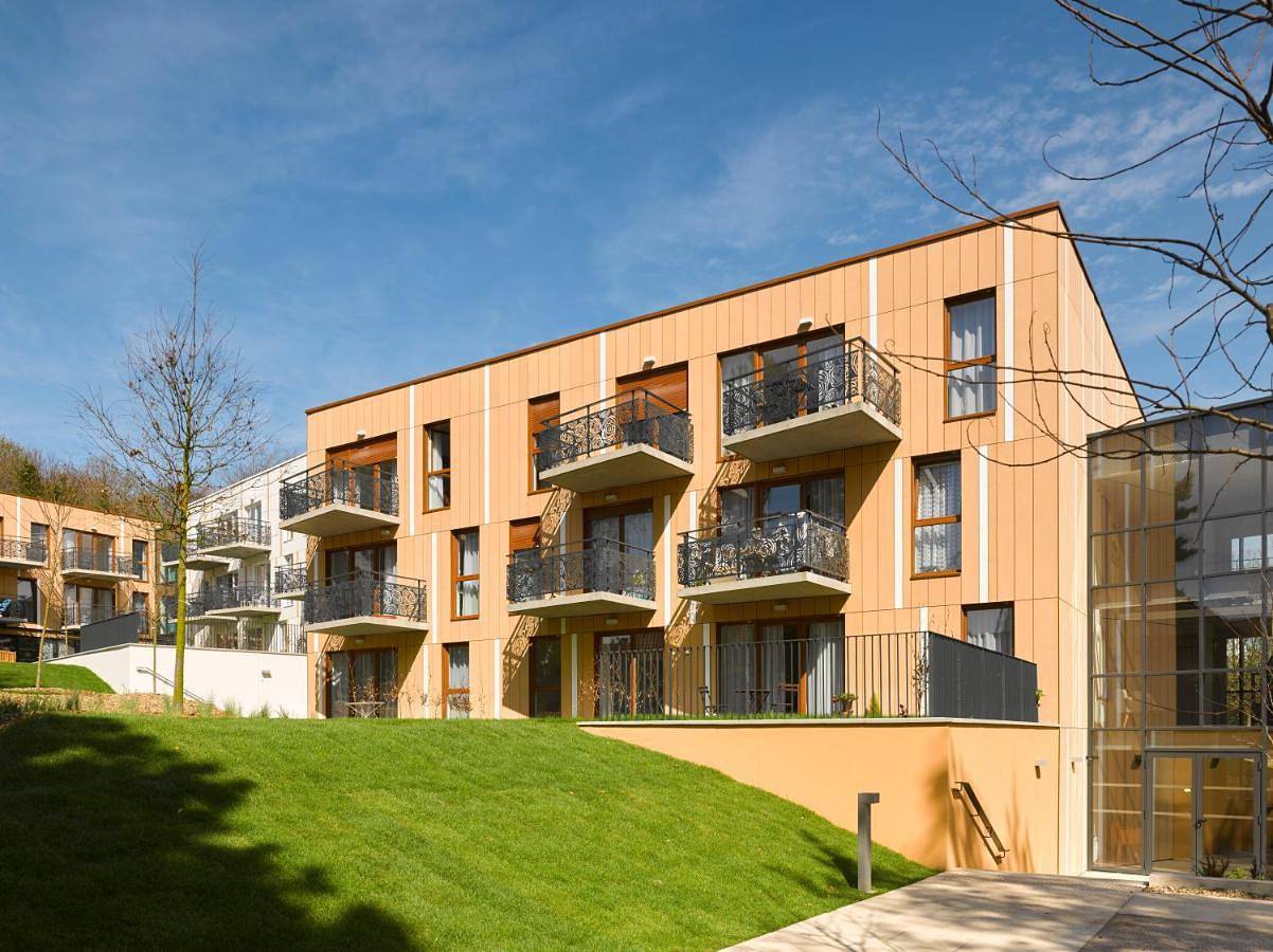 Appartement entier, One-Bedroom Apartment in Mons-en-Barœul, Région de Lille