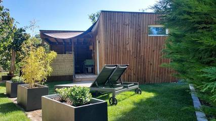 Maison de campagne pour 2 personnes, avec jardin et jacuzzi à Blis-et-Born