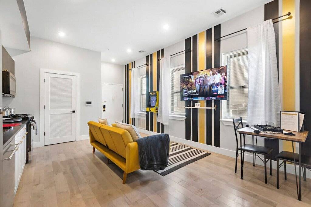 Ganze Wohnung, Free Parking 30% Off! Prime Area Near Nyc & Ewr, 98 Walk score in Newark, Essex County (NJ)