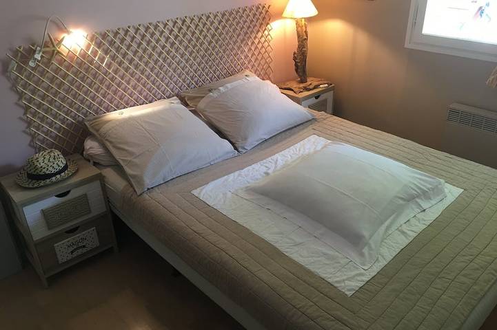 Location de vacances pour 6 personnes, avec jardin et terrasse à Montouliers - 4