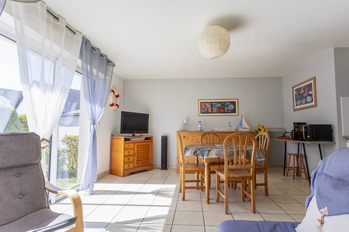 Entire apartment, Apartment 'La Mouette St Philibert 3 Stars' with Private Terrace, Garden, Wi-Fi in Saint-Philibert, Côte des Mégalithes