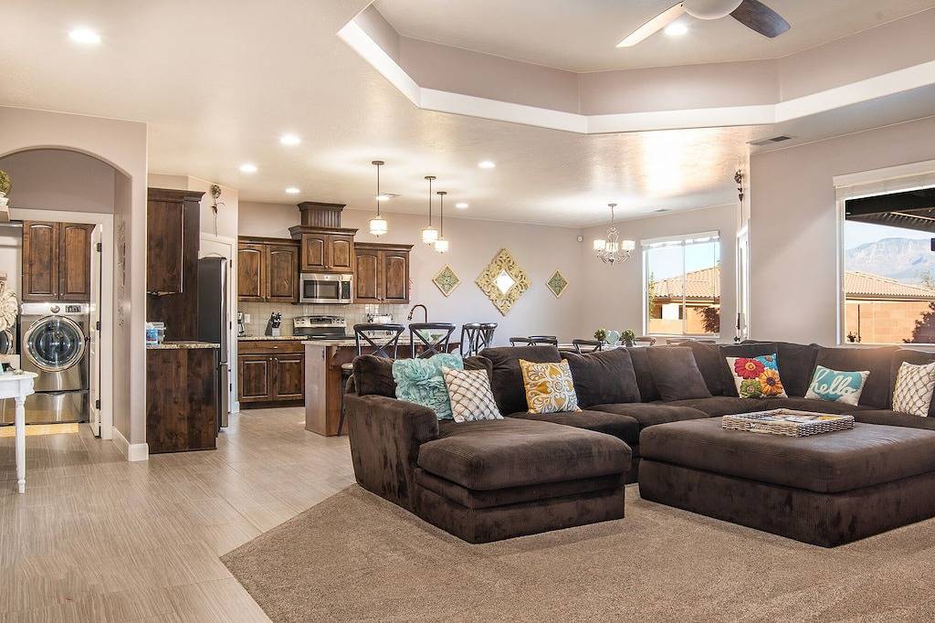 3334 | Spritzen! Familienferienhaus - Spritzschutz, Whirlpool und privater Pool in Hurricane, Zion Nationalpark