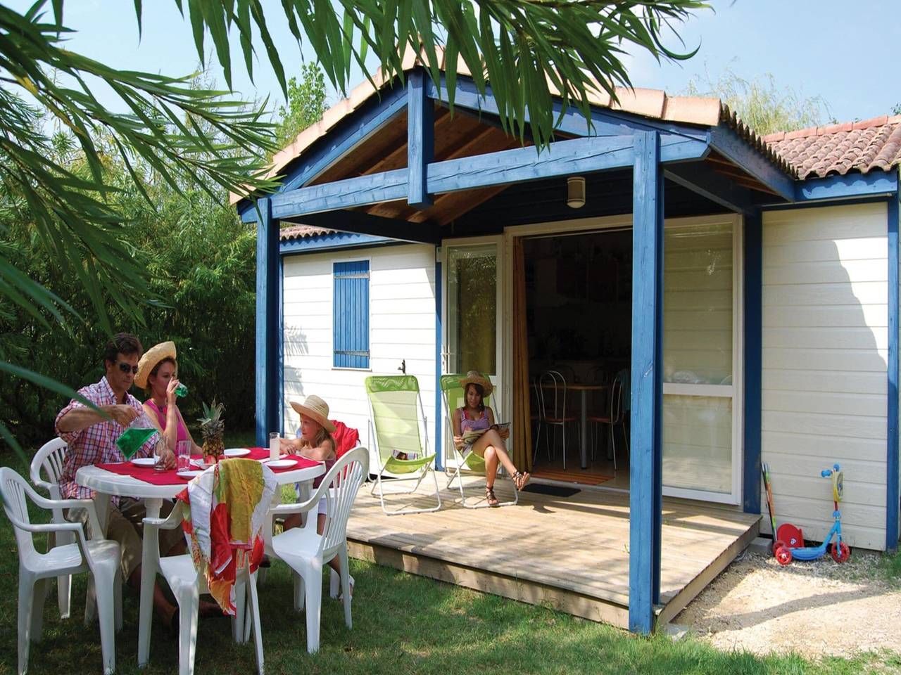 Chalet en Francia con Terraza Jardín in Castelmoron-sur-Lot, Región de Marmande