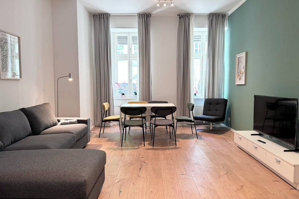 Ganze Wohnung, Charlottenburger Schloss Kiez an der Spree 3 Sz in Charlottenburg Berlin, Berlin