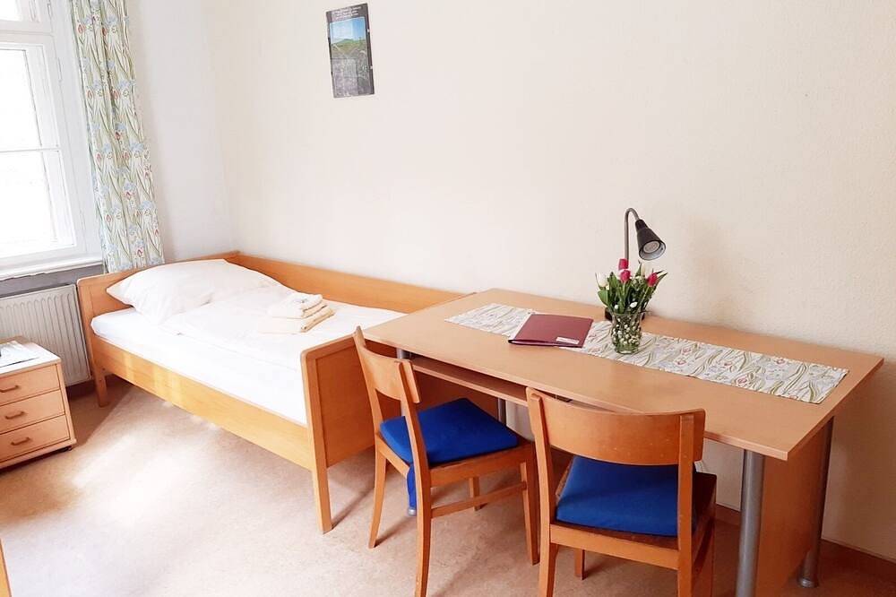 Ganze Wohnung, Doppelzimmer für 2 Gäste mit 12m² in Bad Freienwalde (Oder) (272806) in Bad Freienwalde, Barnimerland Region