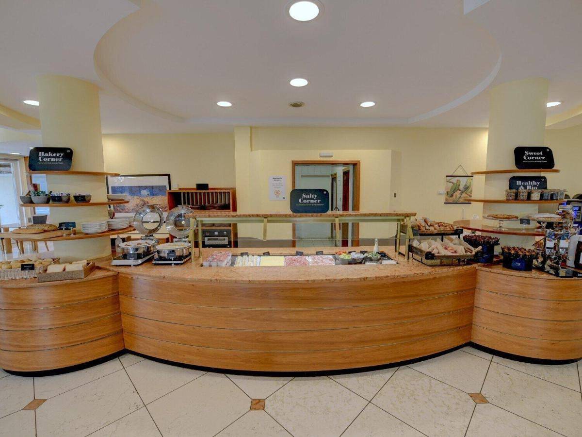 B&B Hotel Affi - Lago di Garda in Affi, Gardasee-Berge