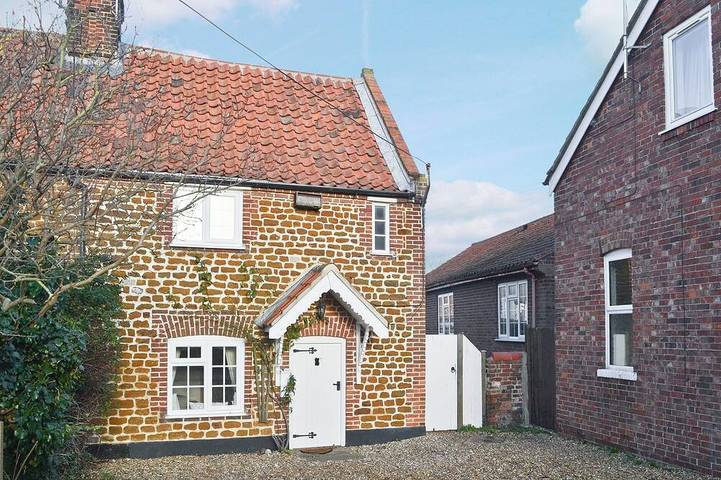Cottage for 4 people, with garden, with pets in Heacham