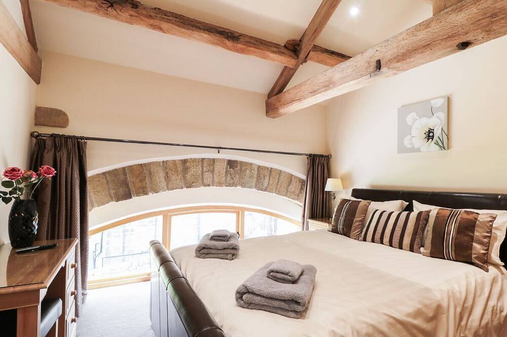 Stoneycroft Barn, family friendly, with a garden in Midhopestones in Sheffield, South Yorkshire