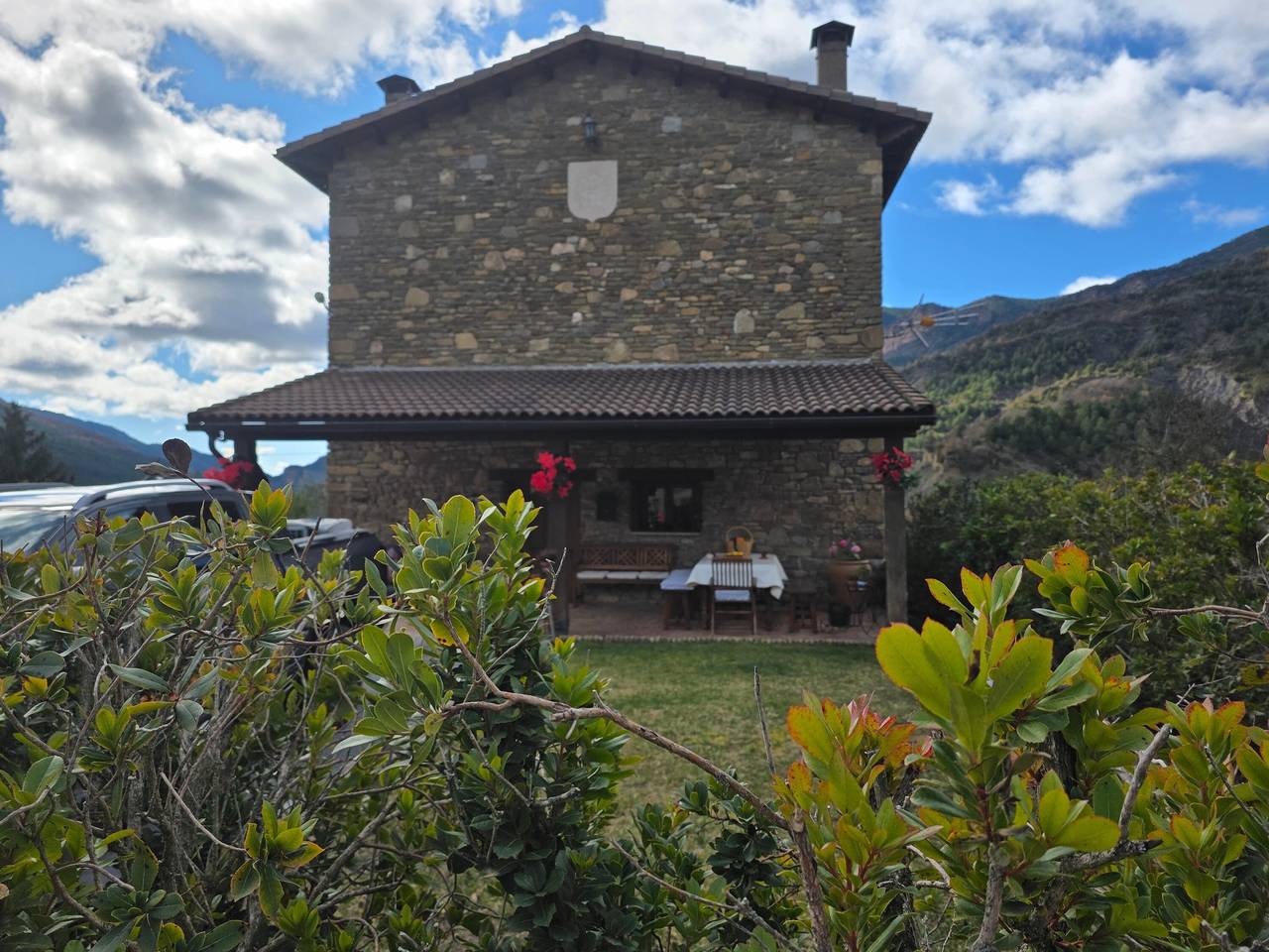 Casa Montenegro – Landhaus mit Garten, Bergblick und kostenlosem Wlan in Navarri, Foradada del Toscar