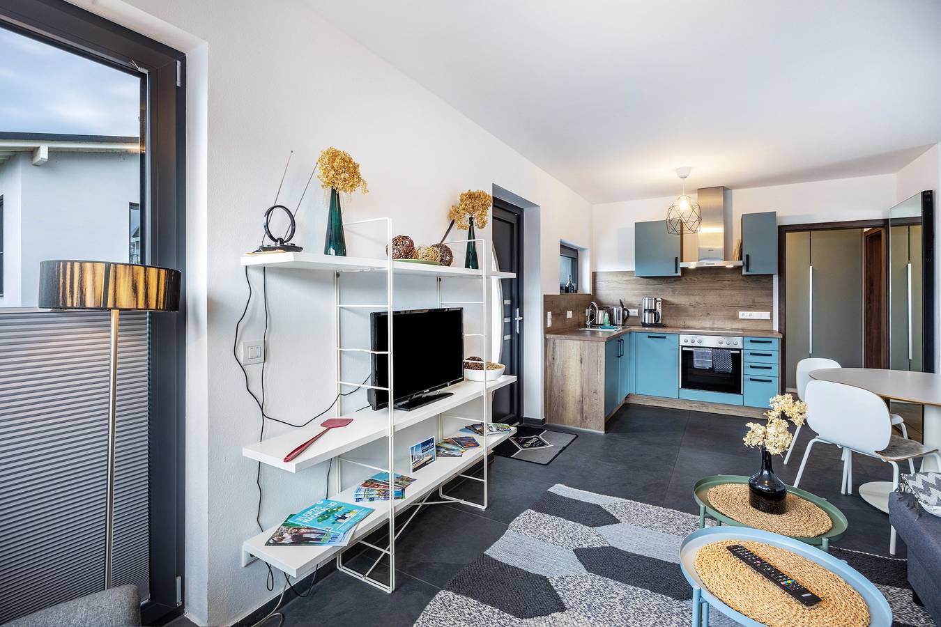 Ganze Wohnung, Ferienwohnung 'Sonnenwind Am Hainer See' mit Seeblick und Wi-Fi in Rötha, Hainer See