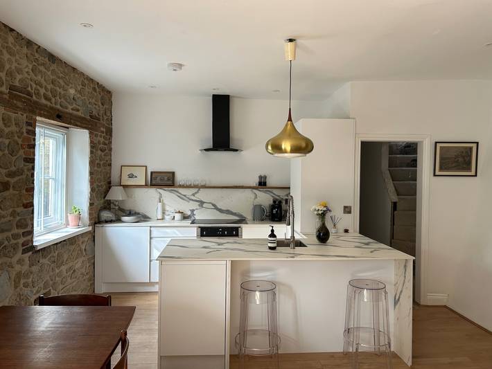 Log cabin for 6 people, with pets in South Downs