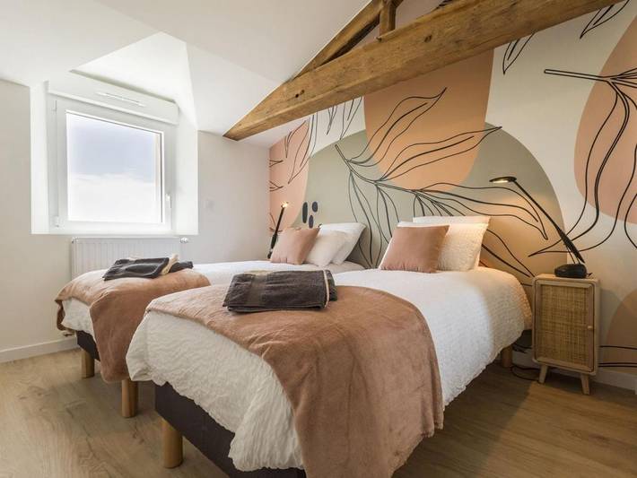Location de vacances pour 6 personnes, avec jardin et terrasse dans Saint-Même-le-Tenu - 4