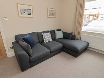 Holiday Rental for 8 People in Seahouses, Northumberland Coast, Photo 4