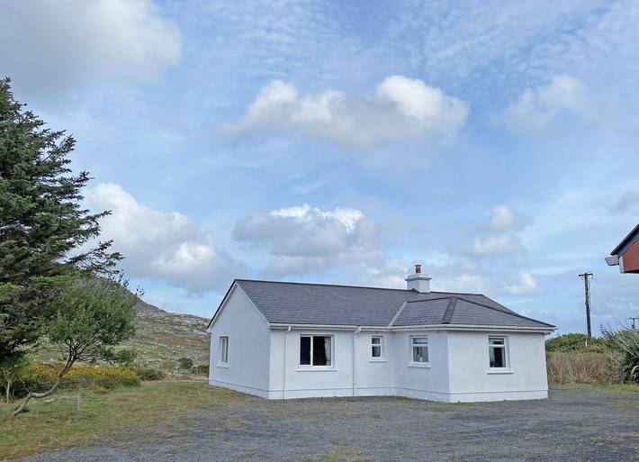 Gîte pour 6 personnes, avec jardin à Roundstone