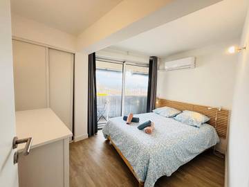 Gîte pour 4 personnes, avec vue ainsi que piscine et balcon dans Plage du Môle