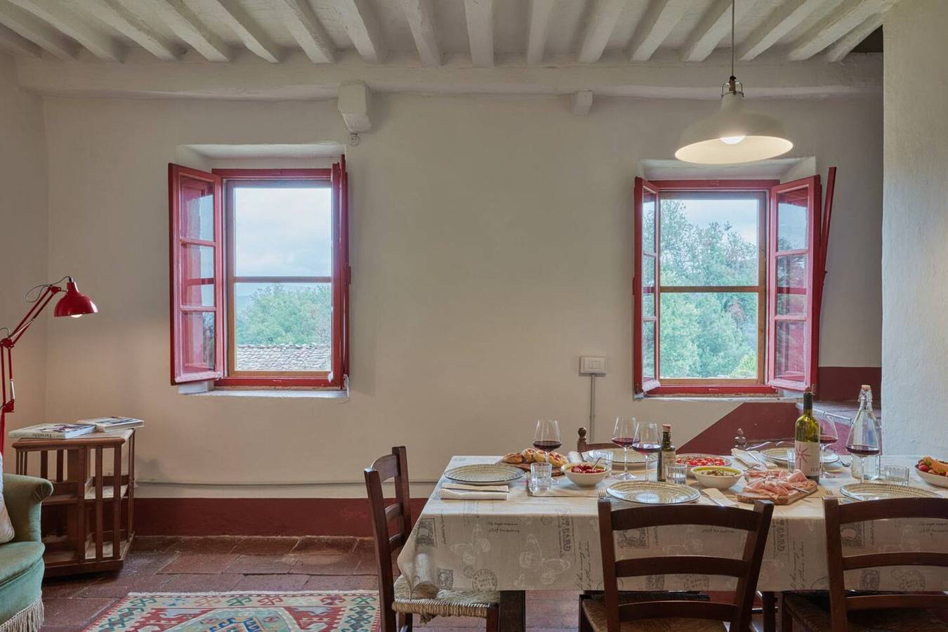 Hel lejlighed, Ferielejlighed for 6 personer med have in Lucca, Den Italienske Riviera