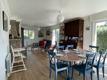 Gîte pour 6 personnes, avec jardin à Le Tour-du-Parc