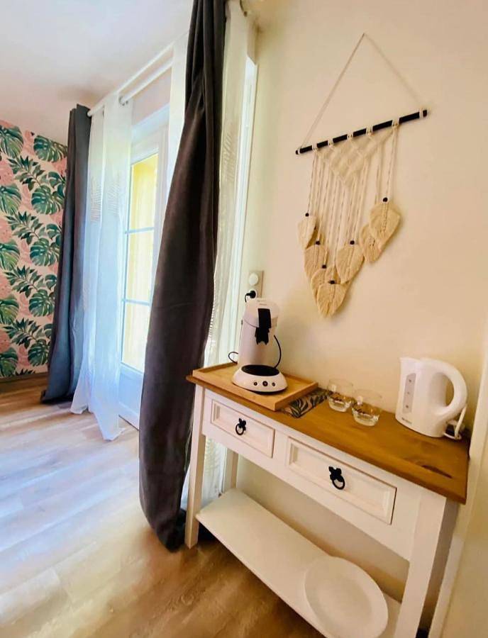 Location de vacances pour 2 personnes, avec vue et jardin à Favières - 4