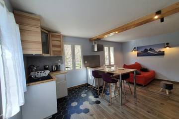 Gîte pour 2 personnes, avec jardin dans Pontamafrey-Montpascal