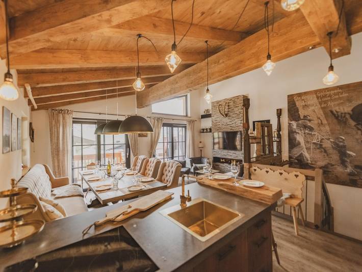 Chalet mit Wellness, Garten und Aussicht in Piesendorf, Pinzgau