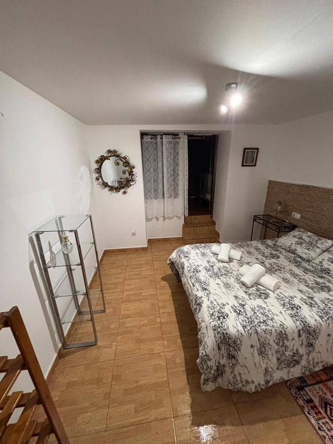 Casa rural para 8 personas, con Terraza además de Jardín y Piscina en Alcalá la Real - 4