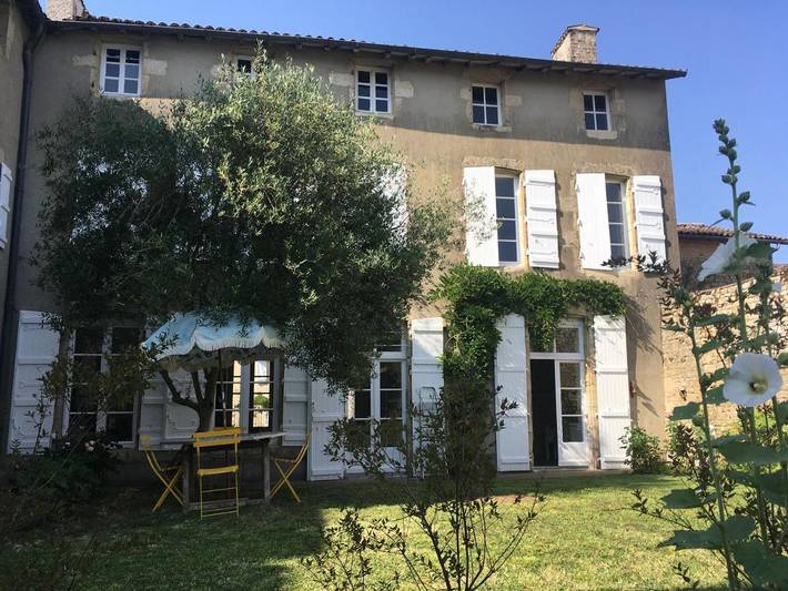 Maison d’hôte pour 2 personnes, avec Jardin et Vue à Thorigné (Deux-Sèvres)