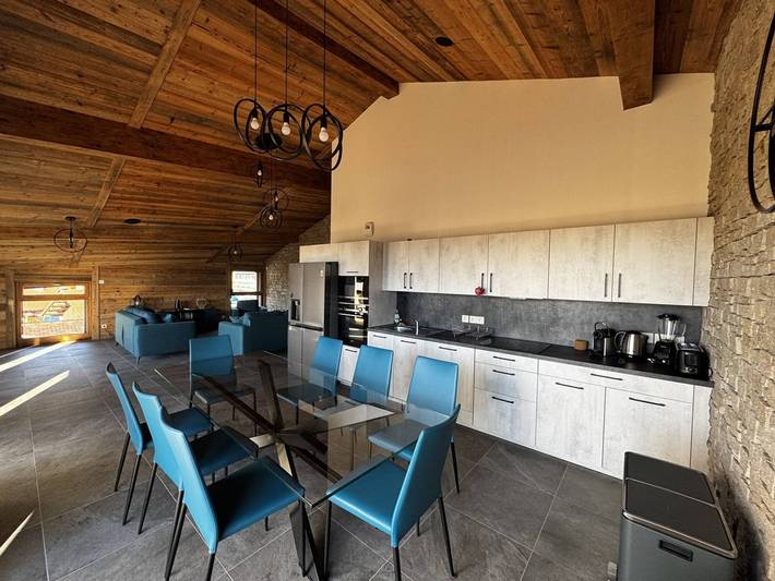 Gîte pour 8 personnes, avec terrasse dans Les Carroz - 3