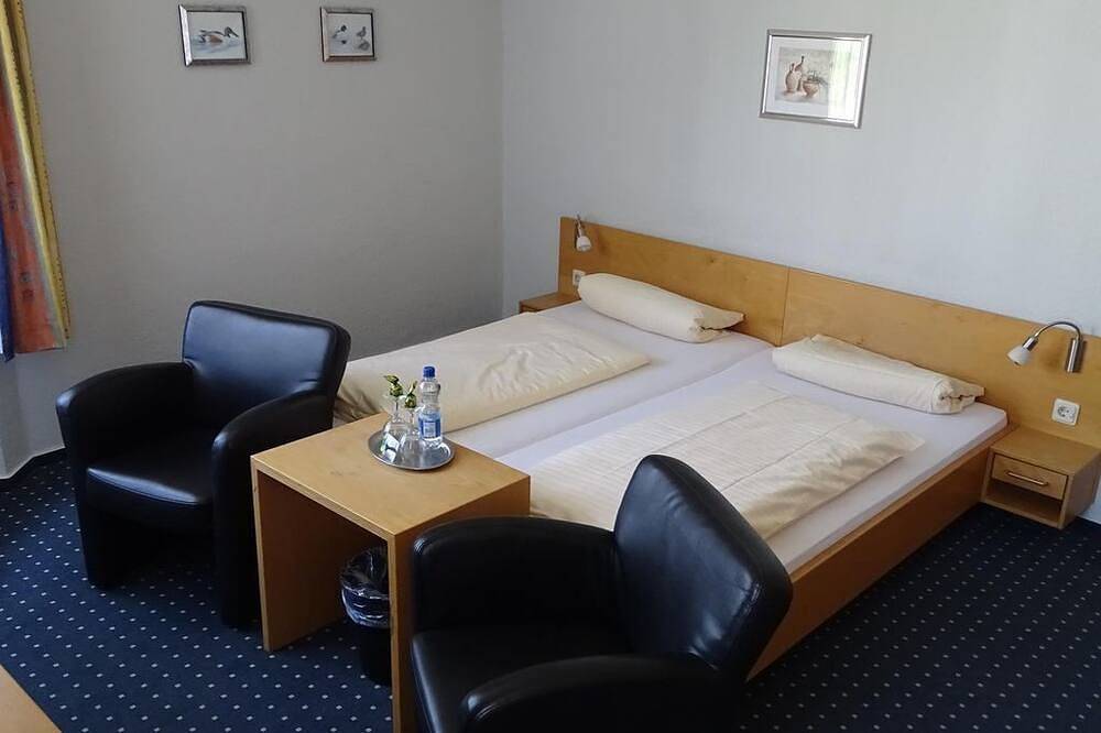 Doppelzimmer Dusche/Wc - Hotel am Ceresplatz in Manderscheid, Bernkastel-Kues & Umgebung