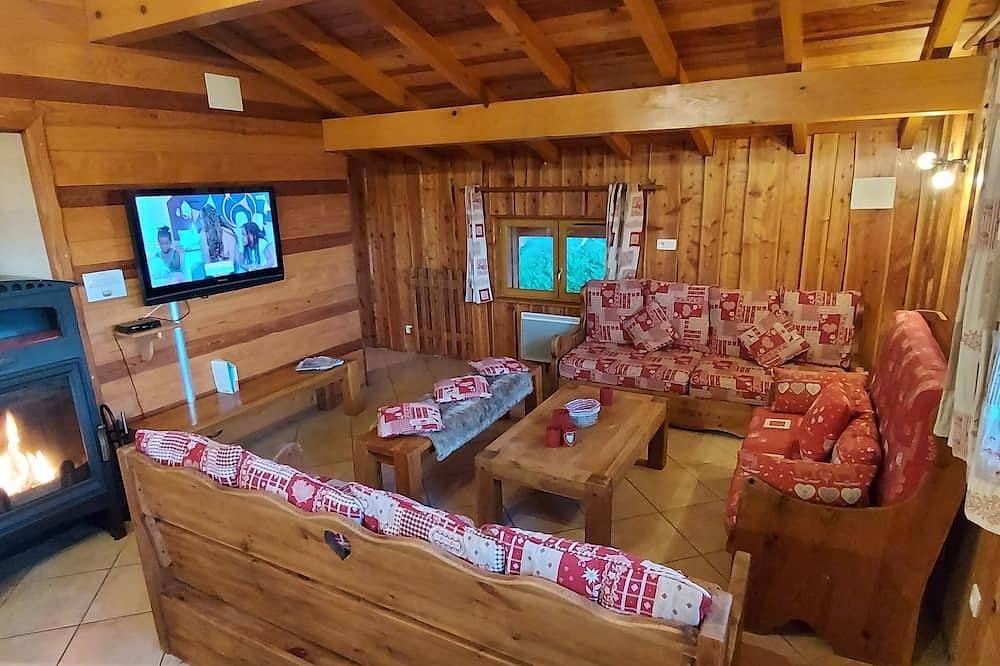 Piscine,Spa,Parc Jeux Géant,Bowling,Bar Crêpes  Activites Sur Place Offertes in Le Thillot, Région d'Épinal