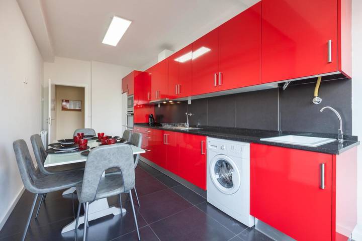 Apartamento entero, Apartamento 'Feel At Home - Free Private Parking' con balcón y Wi-Fi in Braga (São Vítor), Distrito de Braga