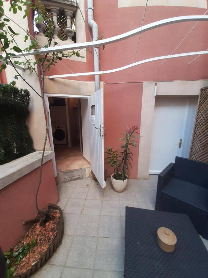 Gîte pour 6 personnes, avec terrasse à Pierrelatte - 4