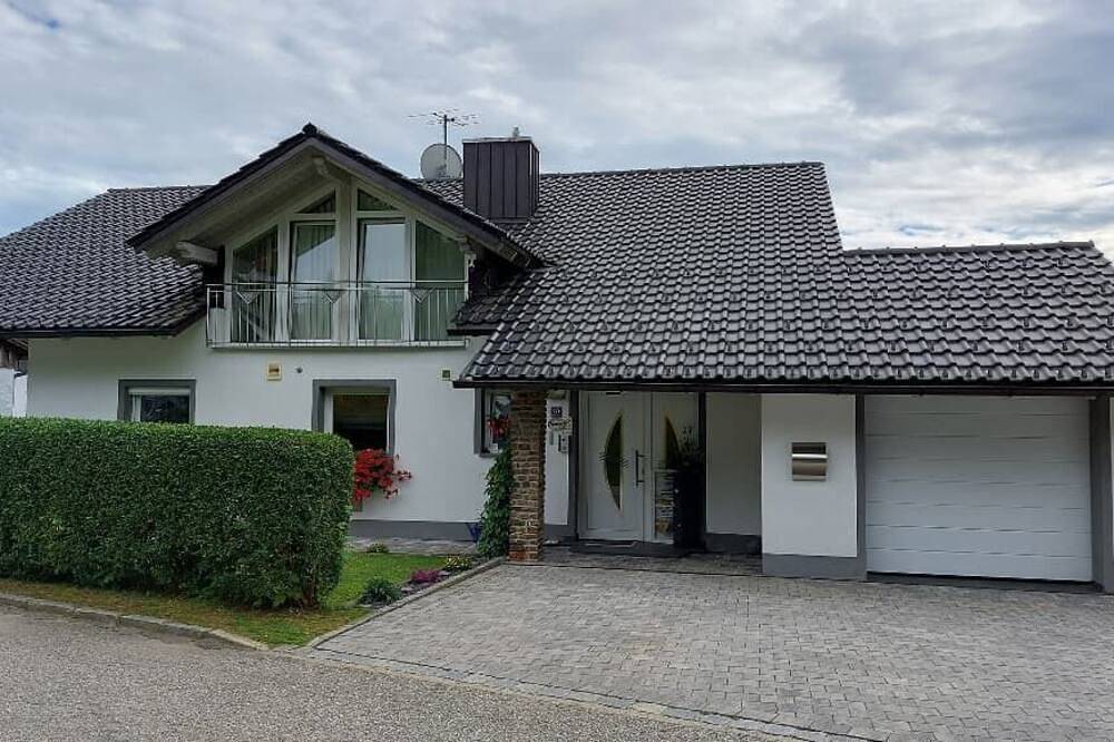 Luxuriöse Ferienwohnung mit Badewanne und Balkon, foto 12