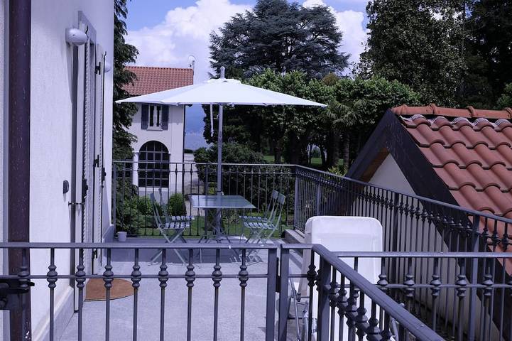 Agriturismo per 5 persone, con giardino e piscina nonché balcone in Provincia di Varese