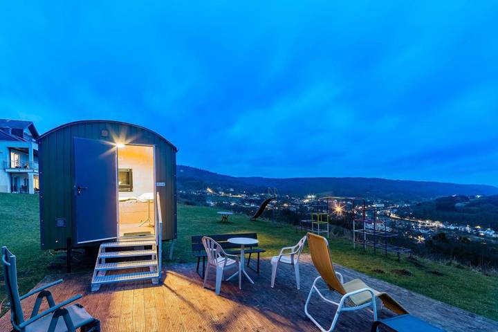 Location de vacances pour 2 personnes, avec vue et sauna ainsi que piscine et jardin, animaux acceptés à Bollendorf - 2