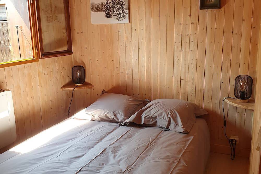 Ski-in, ski-out along the slopes  in Doucy, La Léchère