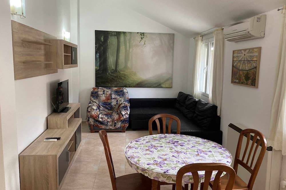 Apartamento entero, Ático Mirador del Piélago (2 habitaciones) in El Real de San Vicente, Provincia de Toledo