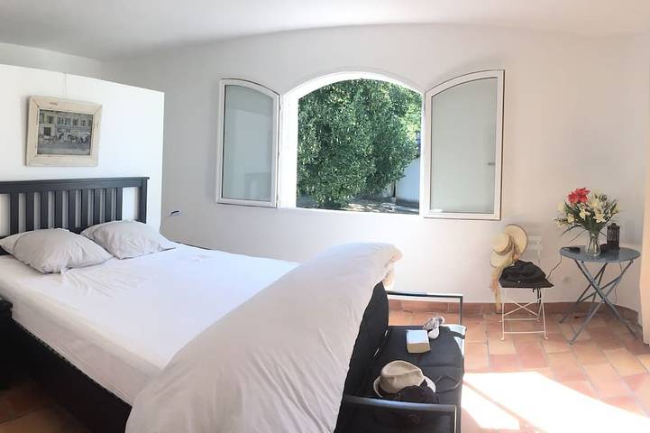 Location de vacances pour 10 personnes, avec jardin et jacuzzi à Saint-Geniès-de-Malgoirès - 3
