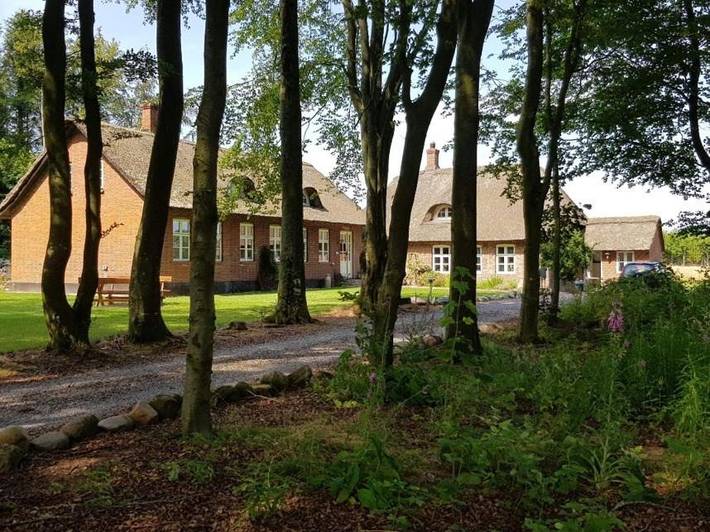 Gästehaus für 3 Personen, mit Terrasse und Ausblick - 1